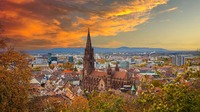 Skyline von Freiburg im Breisgau. Das Bild zeigt die Skyline von Freiburg im Breisgau.